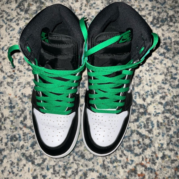 Nike Kids' Black White and Green Sneakers